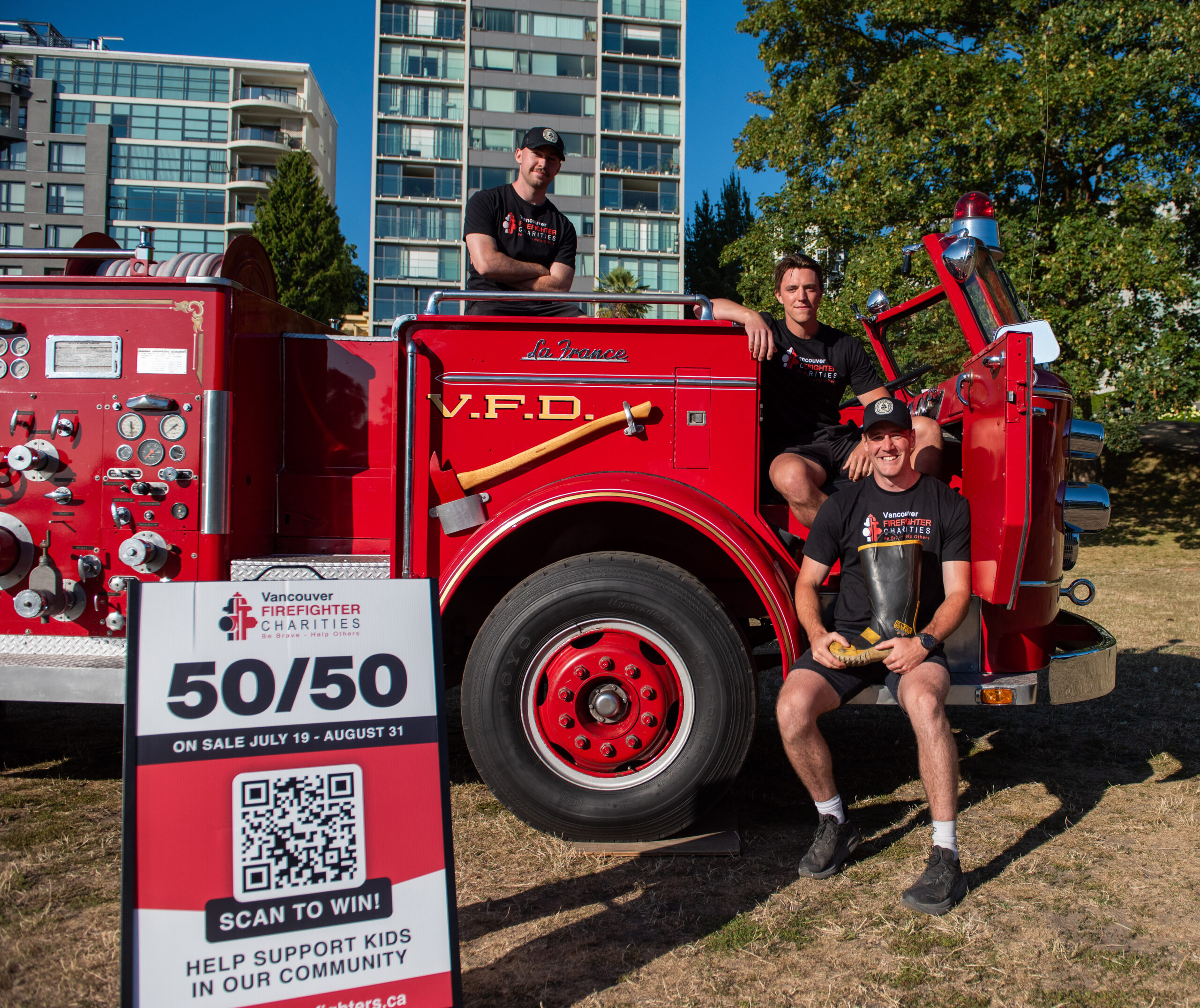 copyright DEBORAH JONES    C